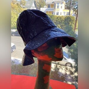 Vintage rain/bucket hat